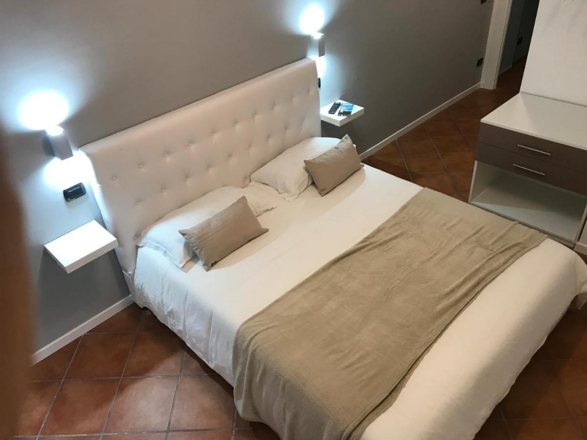Base Plebiscito Bed & Breakfast Napoli