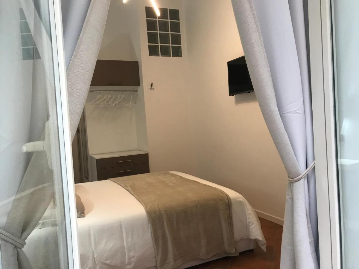 Bed & Breakfast Base Plebiscito Napoli